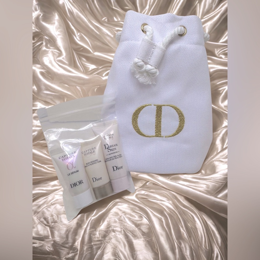 Dior Logo Bucket Bag W Skincare Set Totale Skincare New Rare Exclusive - Picture 9 of 10